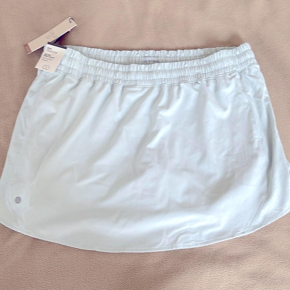 Calia Mid-Rise Infinity Skort. Size Large